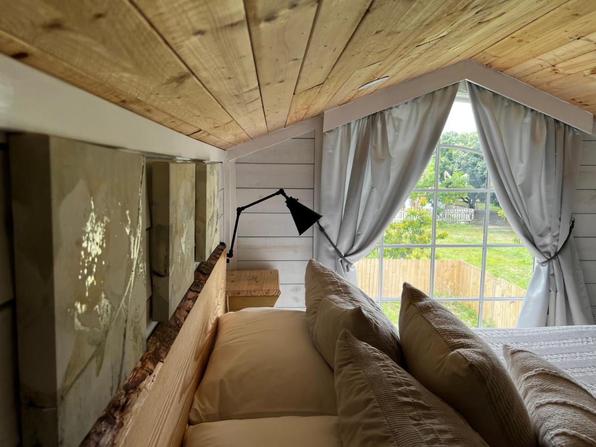 Pensjonat Maria'S Tiny Barn Homestead Zewnętrze zdjęcie